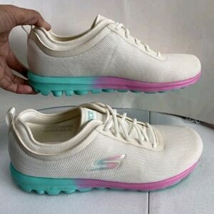 Skechers Women's GOWalk Travel Bungee Sneakers London Natural Multicolor Size 11